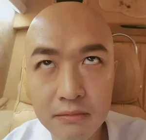 包贝尔cos微信新表情光头精髓图片_2