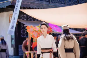 《狼殿下》李沁双马尾造型清新靓丽剧照图片_8