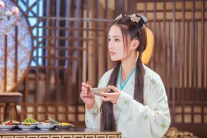 《狼殿下》李沁双马尾造型清新靓丽剧照图片_14