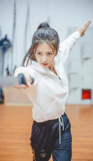 马瑞剑客侠女造型写真图片_1