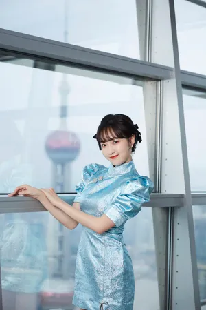 李子璇复古旗袍式短裙写真图片_5