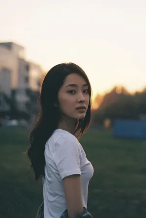 吴曼思纹格衬衫简约风写真图片_3