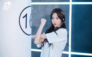 硬糖少女拳击运动风造型写真图片_4