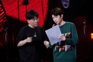 王源《我们的歌》舞台魅力花絮照图片_4