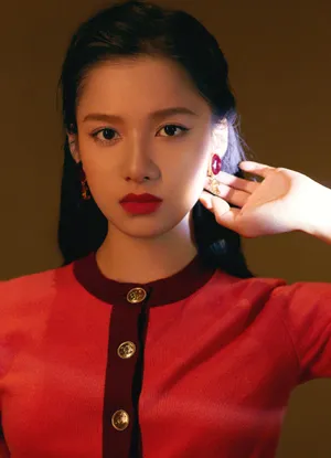 张婧仪刺绣半身裙俏丽写真图片_4