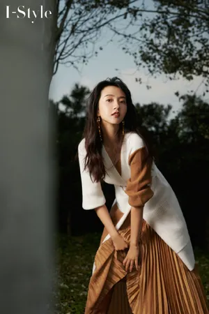 许龄月灵动甜美写真图片