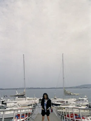 王梓薇少女风甜美写真图片_2