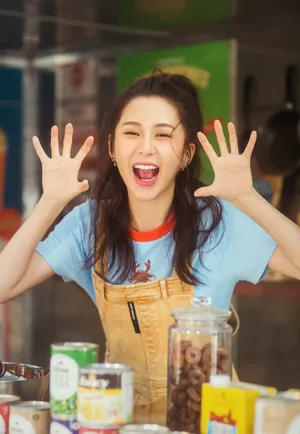 	关芯气质迷人唯美图片_4