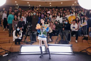 杨幂性感直播品牌活动图片_3