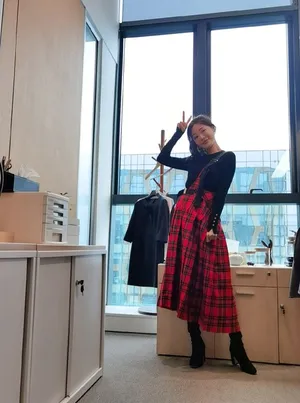 邓家佳时髦居家私服照图片_3