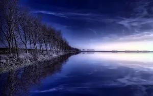 蓝色调的自然美景图片_2