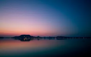蓝色天空唯美风景桌面壁纸_17