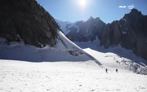 寻找不可思议雪山壁纸_3