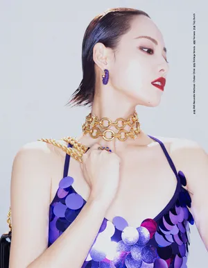 张嘉倪冷艳复古大片写真图片_3