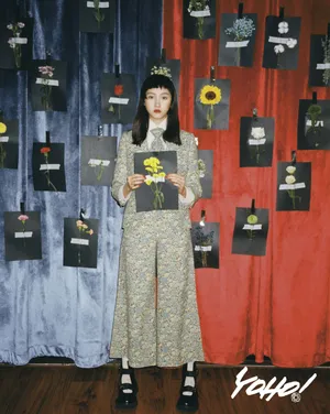 关晓彤眉上刘海胶片质感写真图片_4