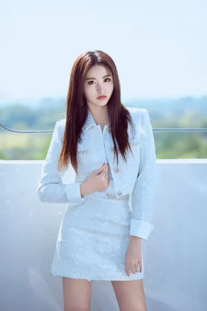 金子涵性感半裙甜美写真图片_3