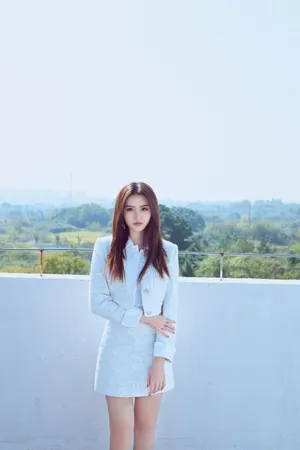 金子涵性感半裙甜美写真图片_6