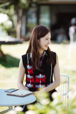 金晨《女儿们的恋爱》甜美剧照图片