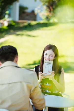 金晨《女儿们的恋爱》甜美剧照图片_2