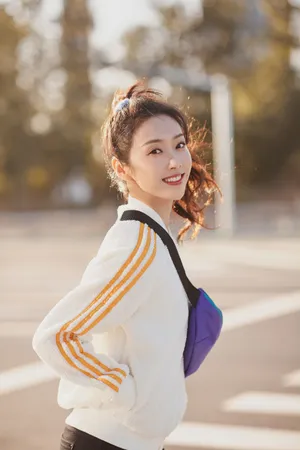 宣璐夹克外套时尚写真图片