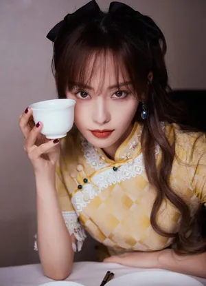张嘉倪旗袍双马尾优雅写真图片