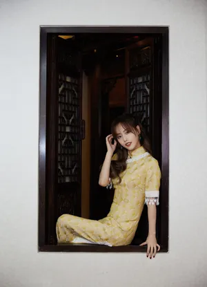 张嘉倪旗袍双马尾优雅写真图片_4