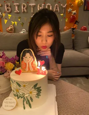 汪峰章子怡为小苹果温馨庆生美照图片_3