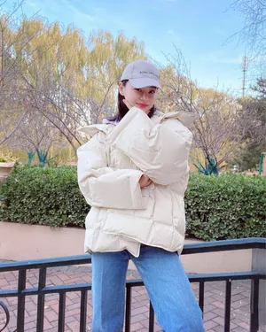 袁姗姗羽绒服温暖私服照图片_2