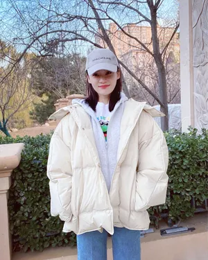 袁姗姗羽绒服温暖私服照图片_4