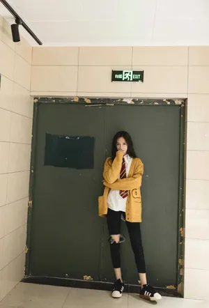 沈梦辰清爽简约私服照图片