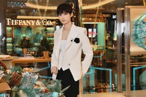 李宇春酷飒霸总风写真图片_6