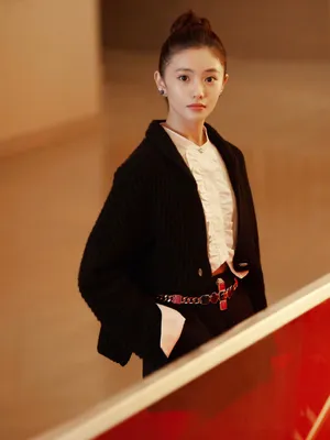 刘浩存毛衣热裤性感写真图片_2