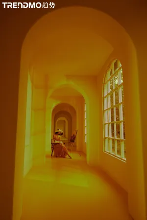 杜若溪性感摩登长裙写真图片_5