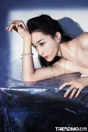 杜若溪性感摩登长裙写真图片_7