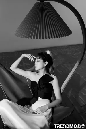 杜若溪性感摩登长裙写真图片_8