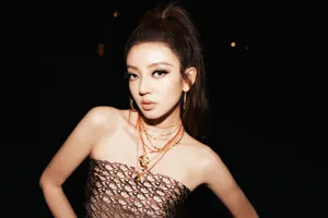 何瑞贤烟熏妆高马尾酷飒写真图片_2