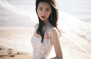 陈都灵白色连衣裙优雅贤淑美照图片_7