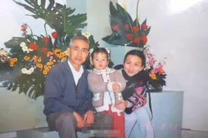 陈都灵双马尾清纯甜美童年旧照图片_7