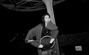 许龄月性感靓丽夜景写真图片_3