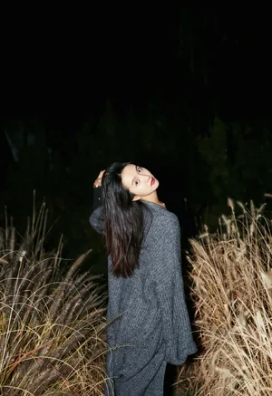许龄月性感靓丽夜景写真图片_9