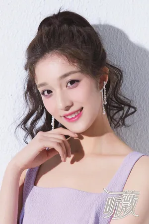 钟丽丽元气少女妆甜美写真图片