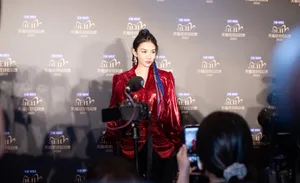 黄奕火辣性感活动照图片_4