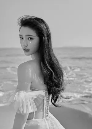 林允人鱼眼泪鳞片群唯美写真图片