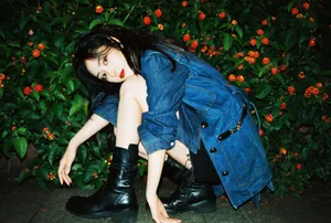 谭松韵牛仔衣甜美俏皮写真图片_2
