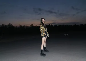 徐艺洋清秀甜酷写真图片_4