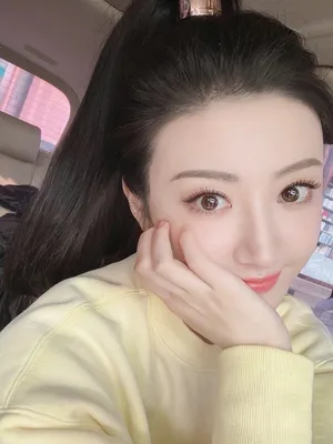 景甜高马尾少女心俏皮自拍照图片_2