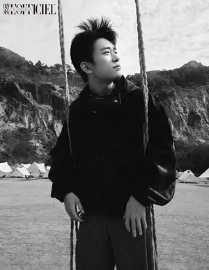 易烊千玺青春阳光少年感写真图片_4