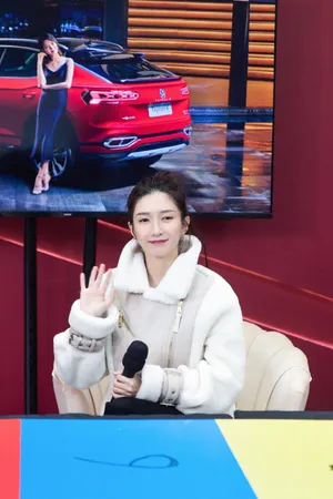 江疏影温暖冬日品牌活动图片_4