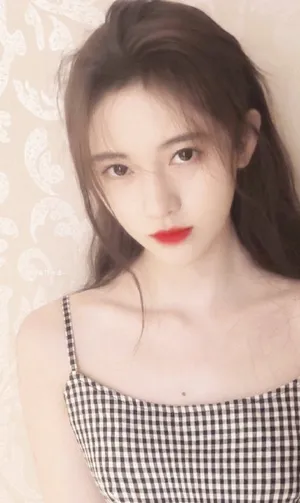 性感鞠婧祎格子吊带裙图片_8
