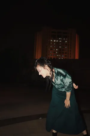 杨子姗性感学院风写真图片_2